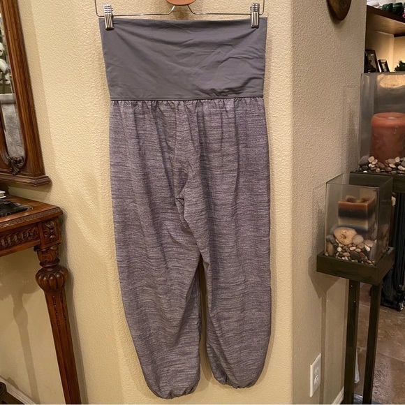 LULULEMON Women Gray Loose Fit Pants Size 6 - Picture 5 of 8
